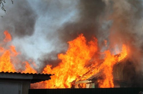 Sumqayıtda zavodda partlayış: ölən var