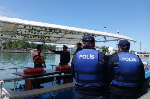 Kürün bu hissəsində bütün növ qayıqların hərəkəti dayandırıldı