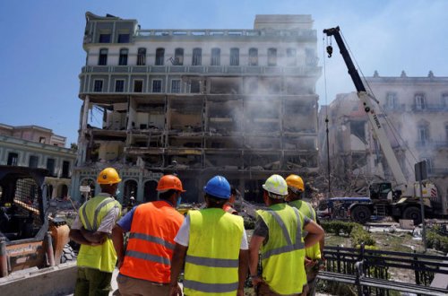 Kubadakı tarixi hoteldə partlayışda 22 nəfər həyatını itirdi, xeyli yaralı var – FOTO
