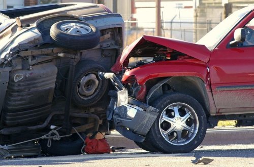 Həftəsonu yol qəzalarında 3 nəfər ölüb