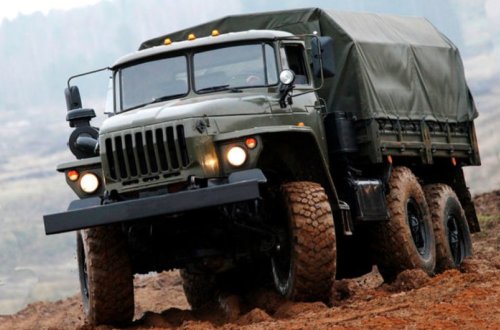 Laçında avtomobil aşıb, ölən var