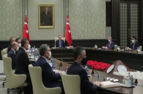 Türkiyə hökuməti Rusiya-Ukrayna müharibəsini müzakirə edir