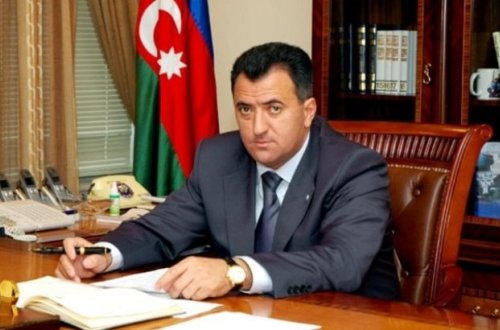 Yeni icra başçısı Abşeronda ev tikmək istəyənləri “soyur”