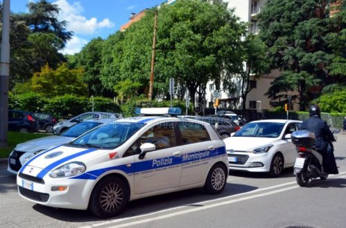 İtaliyada mafiyaya qarşı keçirilən əməliyyatda 80-ə yaxın insan saxlanılıb