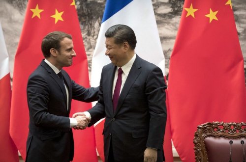 Emmanuel Makron Çin lideri ilə Ukraynadakı vəziyyəti müzakirə edib