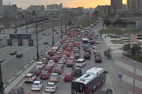 Paytaxtda hazırda sıxlıq olan yollar açıqlanıb