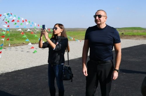 Prezident və birinci xanım Heydər Əliyev Fondunun Şuşada aparacağı bərpa işləri ilə tanış olublar