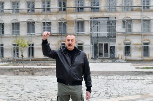 Dövlət başçısı: 