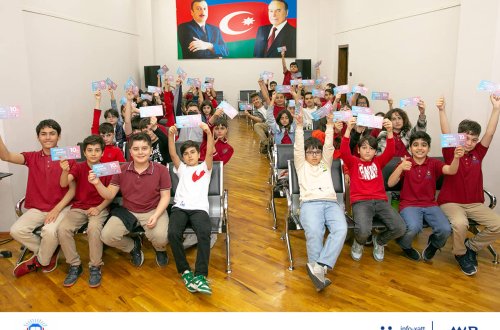 Muğanbank Evrika liseyində təqdimat keçirdi