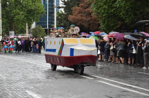 Yevlax İcra Hakimiyyəti 8 noyabrla 9 mayı SƏHV SALDI - VİDEO
