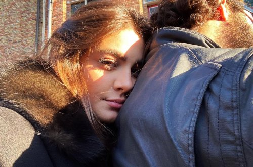 Van Dammın oğlu azərbaycanlı həyat yoldaşından yazdı: 