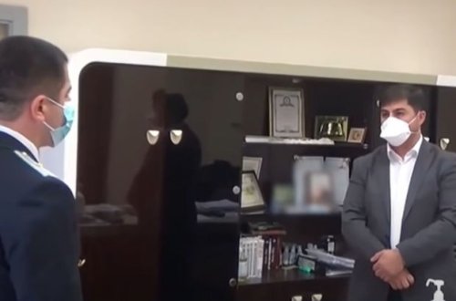 Rüşvət alarkən tutulan xəstəxana direktorundan XƏBƏR VAR - VİDEO