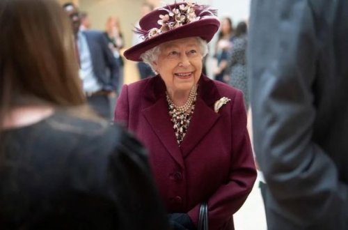 II Elizabet uzun müddət sonra ilk dəfə ictimaiyyət qarşısına çıxdı