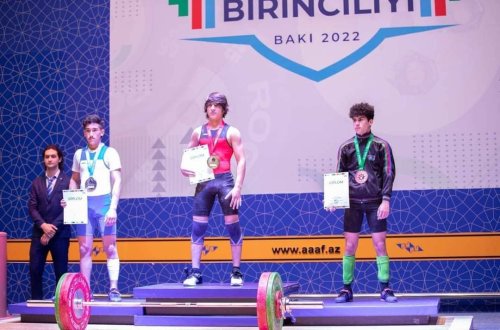 Amin Osmanov qızıl medal qazandı