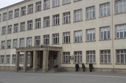 Bakıda məktəbli bıçaqlandı