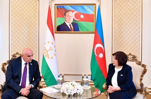 Sahibə Qafarova Tacikistan Ali Məclisinin Nümayəndələr Palatasının sədri ilə görüşüb