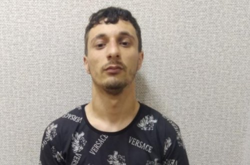 Xalasının qızıllarını oğurladı