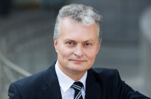 Litva dövlət başçısı Azərbaycanın işgüzar dairələrini əməkdaşlığa çağırıb