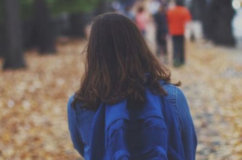 Bakıda çörək almağa gedən 15 yaşlı qız YOXA ÇIXDI