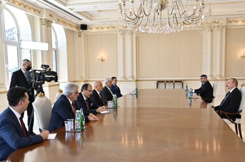 İlham Əliyev Türkiyənin kənd təsərrüfatı və meşəçilik nazirini qəbul edib