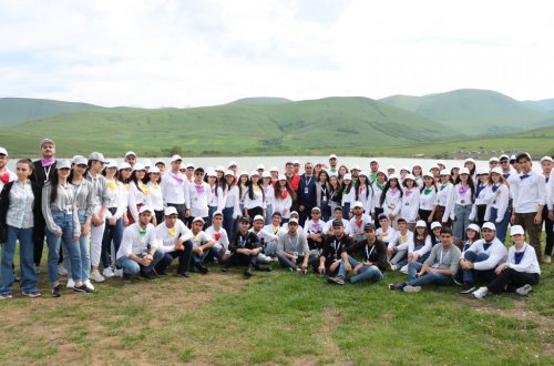 GƏNCLƏR PAYTAXTINDA DÜŞƏRGƏ KEÇİRİLİB