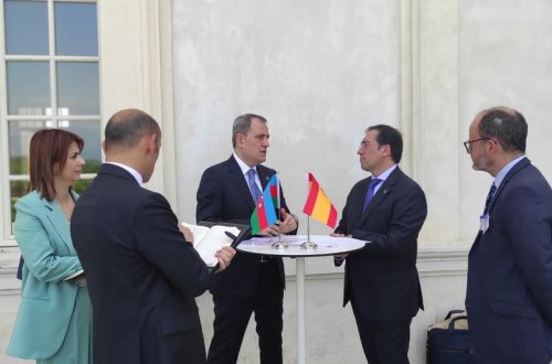 Ceyhun Bayramov İspaniyanın xarici işlər naziri ilə görüşüb