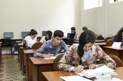 DİM Azərbaycan dili imtahanından qeyri-məqbul qiymət alanlara müraciət edib