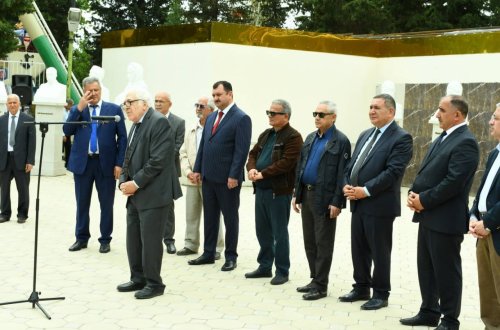 Xalq şairi Fikrət Qocanın yaradıcılığına həsr olunmuş xatirə gecəsi keçirilib.