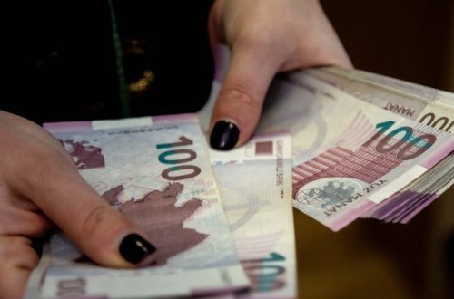 Azərbaycanda bəzi dövlət rüsumları ləğv edilib