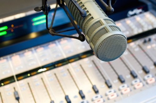 Azərbaycanda televiziya və radio yayımçılarının xərcləri açıqlanıb