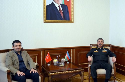 Zakir Həsənov Səlcuq Bayraqdarla görüşüb