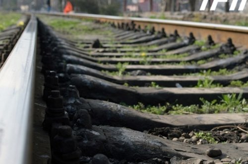 Sabirabadda qatarın vurduğu şəxs xəstəxanada ölüb