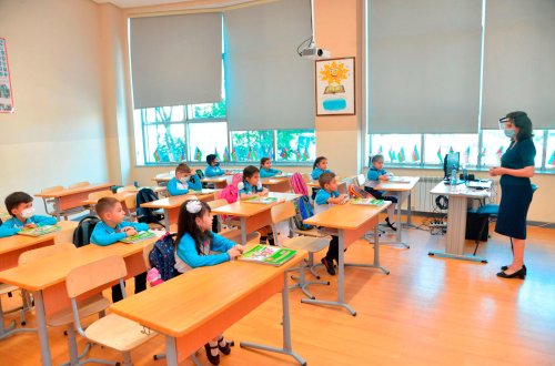 Şagirdlərin elektron yerdəyişməsi dayandırılır