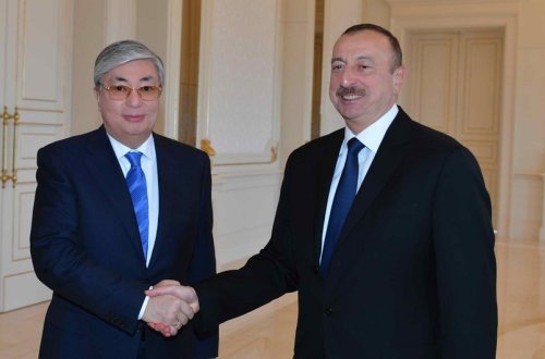 Kasım-Jomart Tokayev İlham Əliyevə təbrik ünvanlayıb