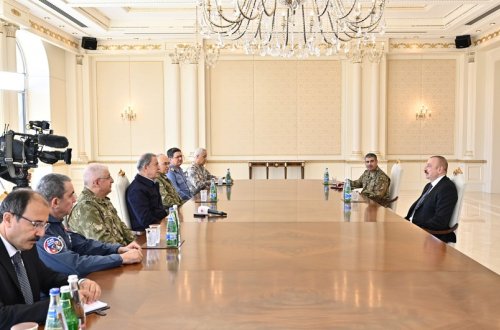 İlham Əliyev Türkiyənin milli müdafiə nazirini qəbul edib- YENİLƏNİB