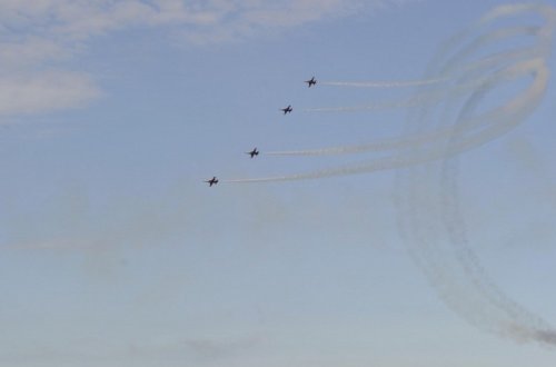 “TEKNOFEST Azərbaycan”ın son günündə iki ölkə pilotlarının iştirakı ilə hava şousu davam edib