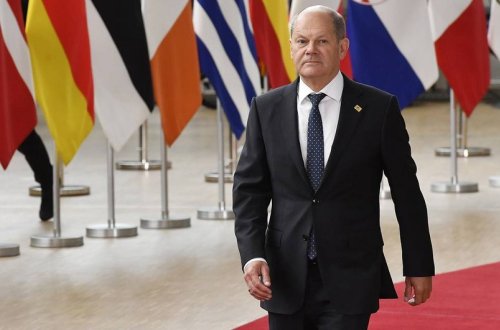 Şolts: “Rusiya ilə hansı sülh şərtlərini qəbul edəcəyinə Ukrayna özü qərar verməlidir”