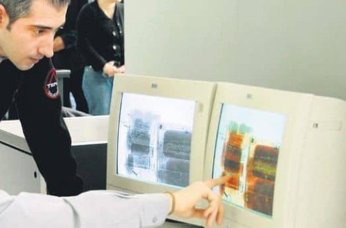 Çamadanında kokain tapılan stüardessaya 17,5 il həbs verildi