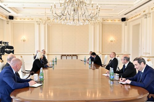 İlham Əliyev Serbiya Baş nazirinin müavinini qəbul edib - YENİLƏNİB