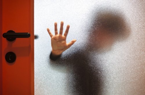 В бакинском убежище детей подвергали истязаниям