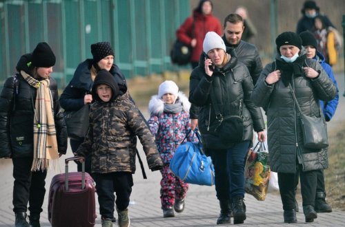 Polşa ukraynalı qaçqınlara yardımı dayandıracaq