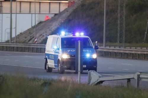 В Испании полицейская машина сбила трех человек