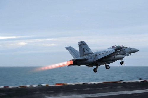 ABŞ-ın döyüş təyyarəsi qəzaya uğrayıb, ölən var