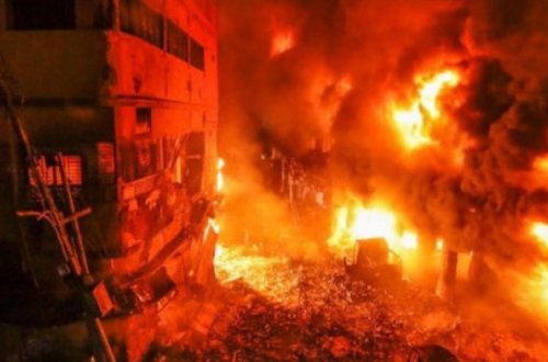 Banqladeşdəki yanğında ölənlərin sayı 25 nəfərə çatıb, 450-dən çox insan yaralanıb -YENİLƏNİB