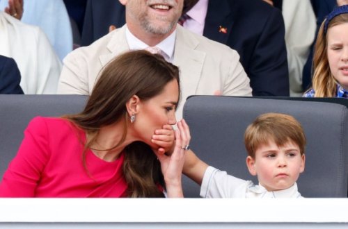 Kraliçanın yubileyində 4 yaşlı nəticəsi gündəm oldu - Fotolar