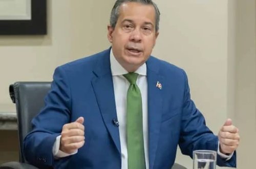 Dominikan Respublikasının naziri öz kabinetində qətlə yetirilib