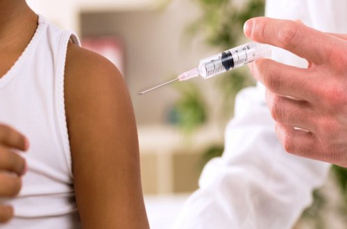 Rusiyada çiçək xəstəliyinə qarşı yeni peyvəndin və dərmanların sınaqları aparılır