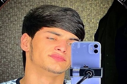 Müğənni qızla oteldə çəkdiyi videonu 