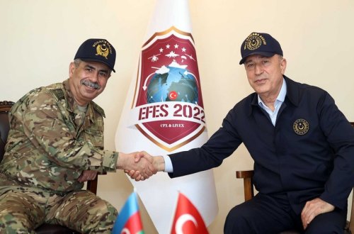 Azərbaycan və Türkiyə müdafiə nazirləri görüşüb