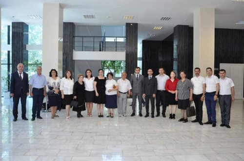 Mingəçevir şəhər Heydər Əliyev Mərkəzində “Ulu Gəncənin inciləri” adlı yaradıcılıq sərgisi keçirilib